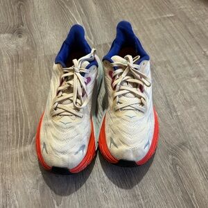 Hoka Women's Arahi 6